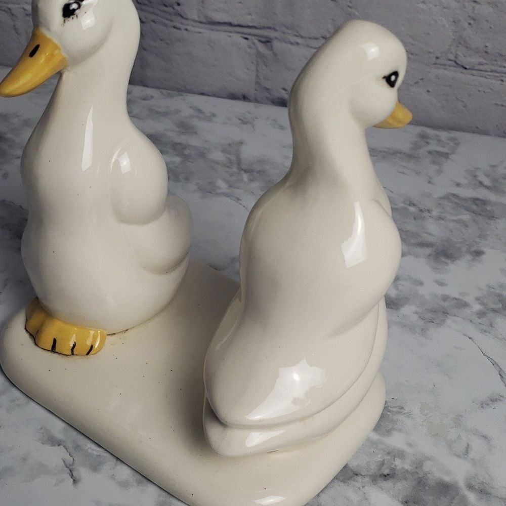 Vintage 1980s Ceramic White Ducks - Picture 6 of 17